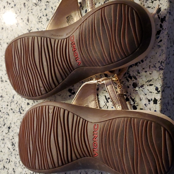 Gold vionic - Picture 3 of 3